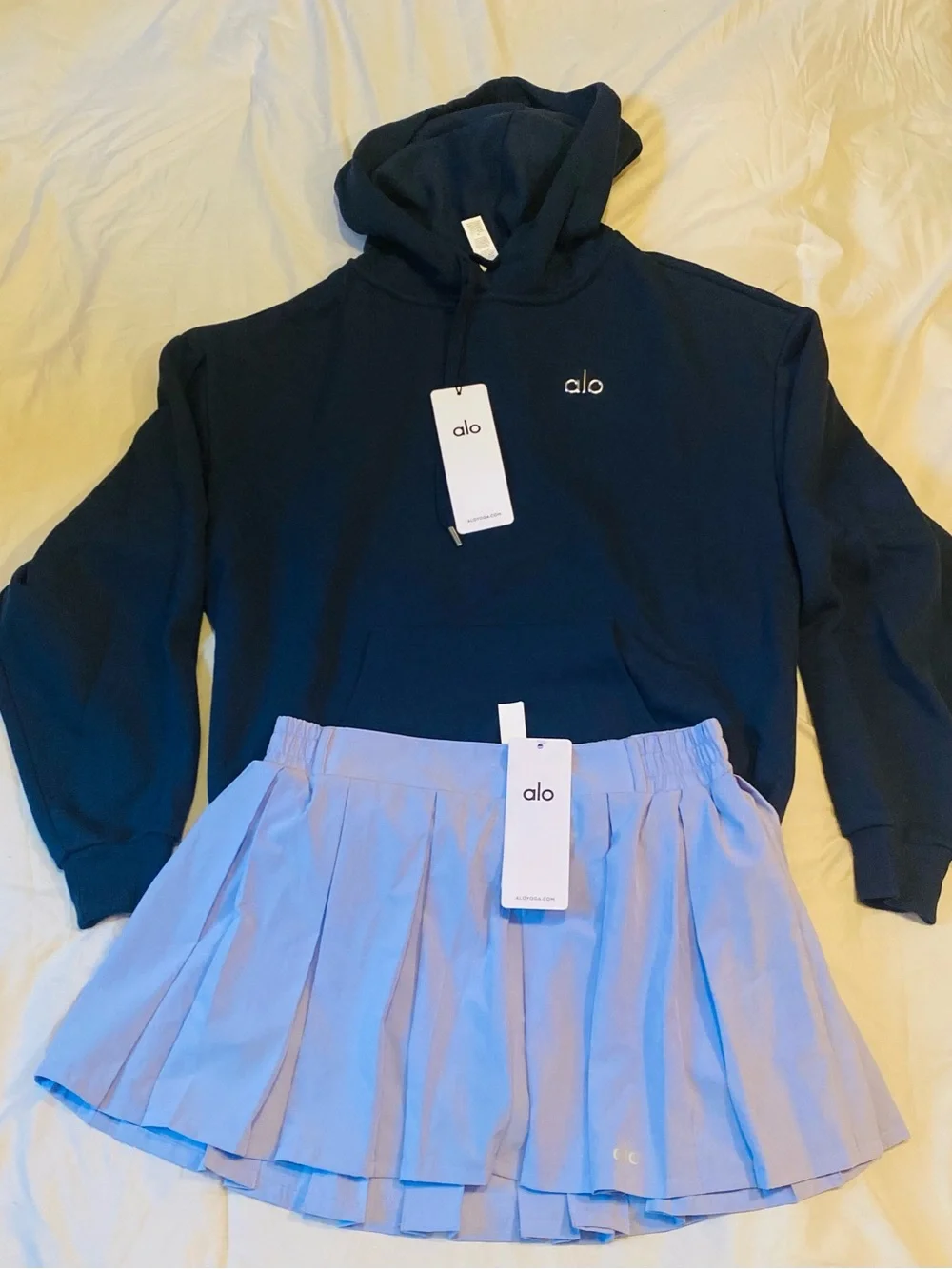 ALO Yoga : Rally Tennis Skirt . Size. M. Color Light Provence Blue
